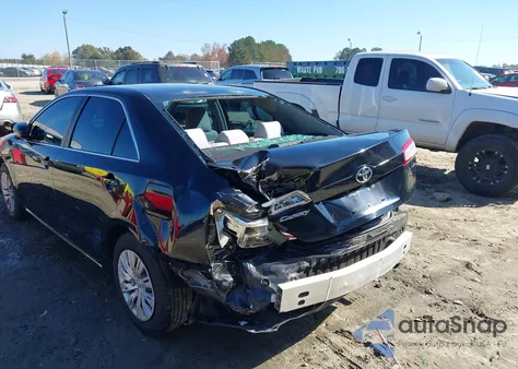 2013 Toyota Camry Le z USA, uszkodzony, nr VIN 4T1BF1FKXDU709051